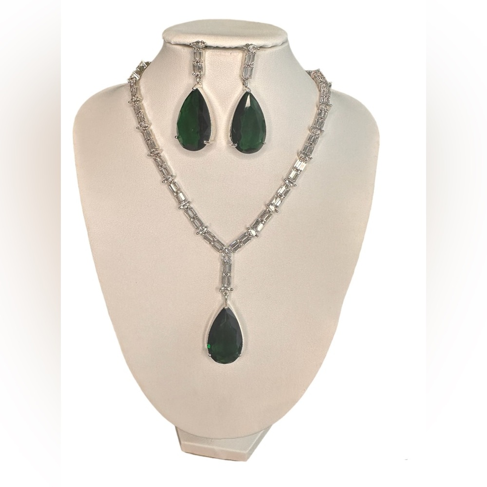 Fashion Y2K Green Crystal and Diamonds Necklace Set, for Partywear Formal Dress